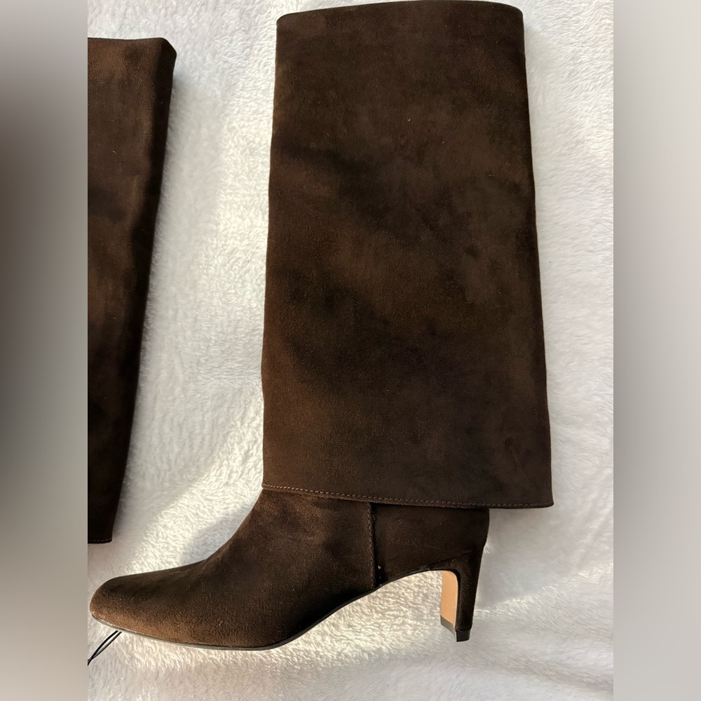 NWOB New York & Company Women's Brown Faux Suede Boots Heels Size 6